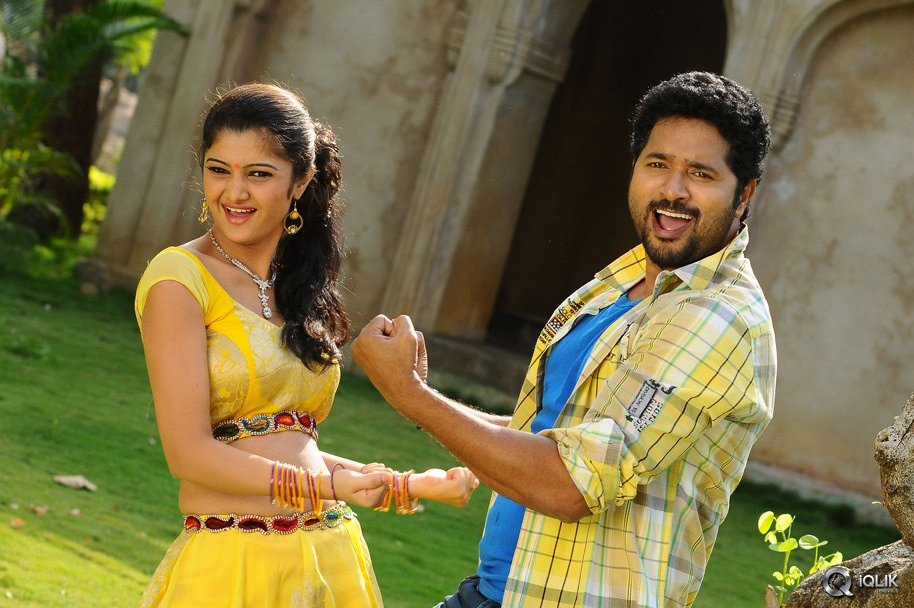 Ninne-Korukunta-Movie-Stills